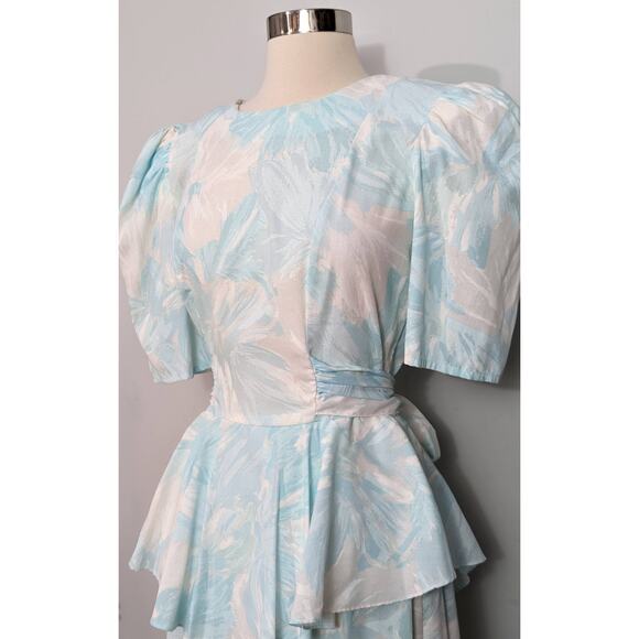 Blue/White 80s Peplum Dress - Picture 5 of 7